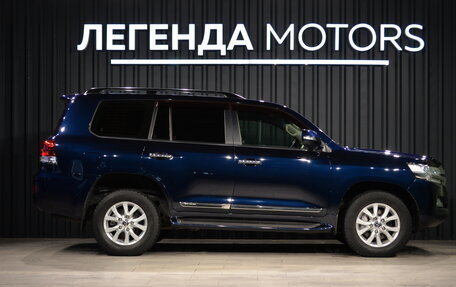Toyota Land Cruiser 200, 2016 год, 7 350 000 рублей, 3 фотография