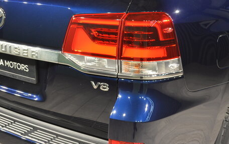 Toyota Land Cruiser 200, 2016 год, 7 350 000 рублей, 10 фотография