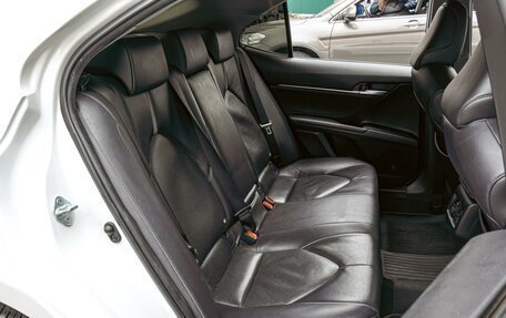 Toyota Camry, 2021 год, 2 440 000 рублей, 7 фотография