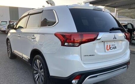 Mitsubishi Outlander III рестайлинг 3, 2021 год, 1 970 003 рублей, 5 фотография