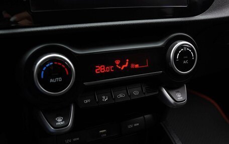 KIA Rio IV, 2021 год, 1 830 000 рублей, 16 фотография