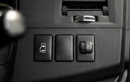 Toyota ISis I, 2015 год, 1 730 000 рублей, 17 фотография