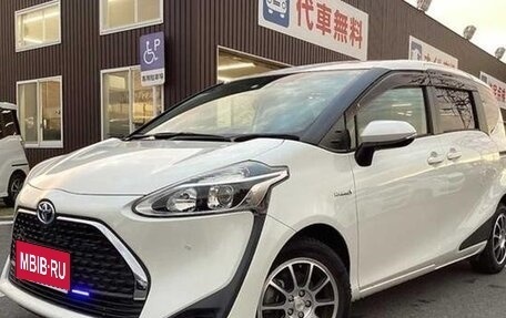 Toyota Sienta II, 2017 год, 948 003 рублей, 2 фотография