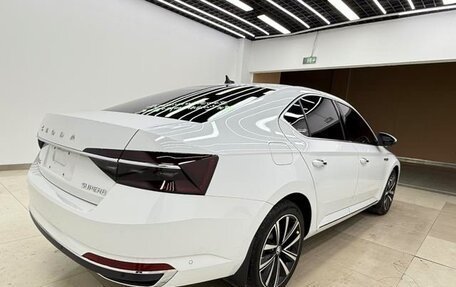 Skoda Superb III рестайлинг, 2022 год, 1 730 000 рублей, 6 фотография