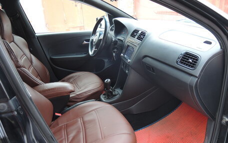 Volkswagen Polo VI (EU Market), 2011 год, 359 000 рублей, 12 фотография