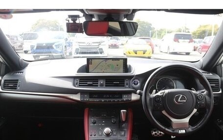 Lexus CT I рестайлинг, 2022 год, 1 800 000 рублей, 11 фотография