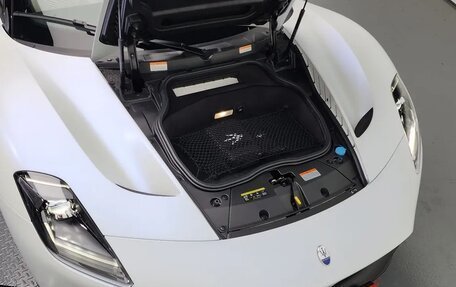 Maserati MC20, 2023 год, 29 400 000 рублей, 19 фотография