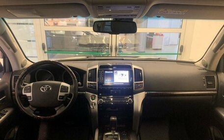 Toyota Land Cruiser 200, 2014 год, 3 810 000 рублей, 12 фотография