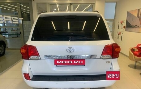 Toyota Land Cruiser 200, 2014 год, 3 810 000 рублей, 5 фотография