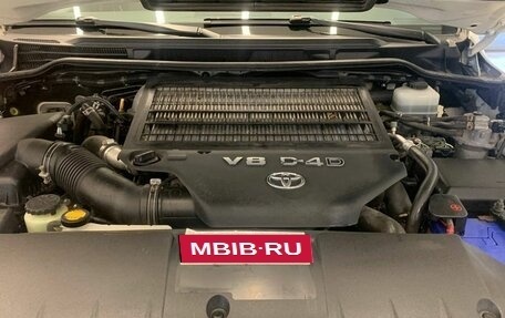 Toyota Land Cruiser 200, 2014 год, 3 810 000 рублей, 7 фотография