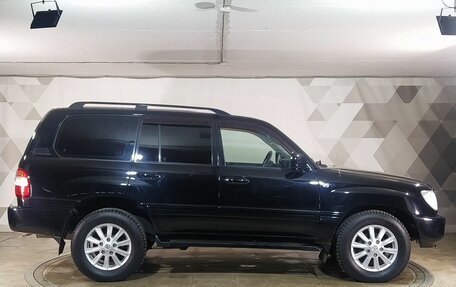 Toyota Land Cruiser 100 рестайлинг 2, 2001 год, 1 600 000 рублей, 6 фотография