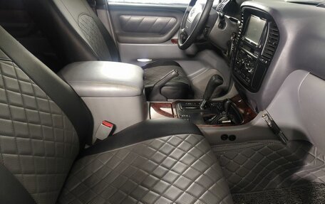 Toyota Land Cruiser 100 рестайлинг 2, 2001 год, 1 600 000 рублей, 7 фотография