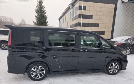 Honda Stepwgn IV, 2020 год, 1 985 000 рублей, 4 фотография