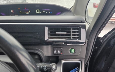 Honda Stepwgn IV, 2020 год, 1 985 000 рублей, 16 фотография