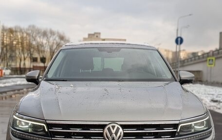 Volkswagen Tiguan II, 2018 год, 2 900 000 рублей, 1 фотография