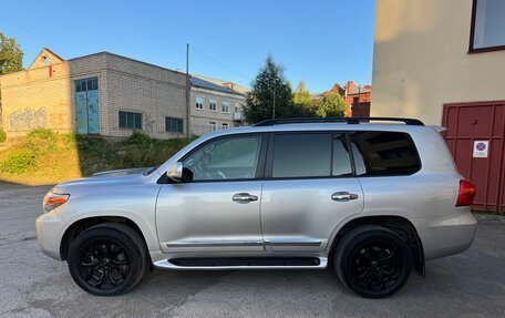 Toyota Land Cruiser 200, 2012 год, 3 890 000 рублей, 7 фотография