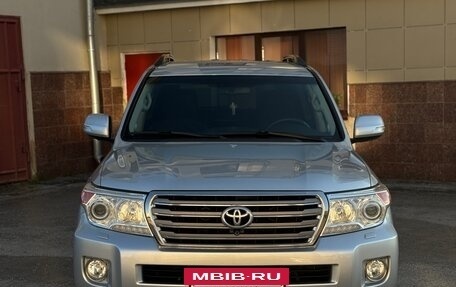 Toyota Land Cruiser 200, 2012 год, 3 890 000 рублей, 2 фотография