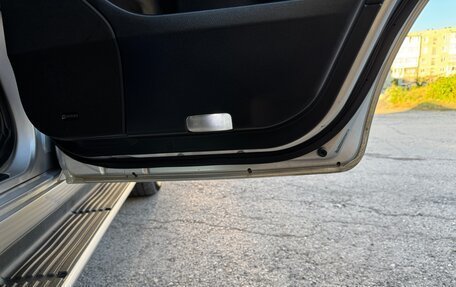 Toyota Land Cruiser 200, 2012 год, 3 890 000 рублей, 19 фотография