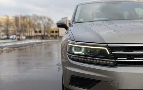 Volkswagen Tiguan II, 2018 год, 2 900 000 рублей, 2 фотография