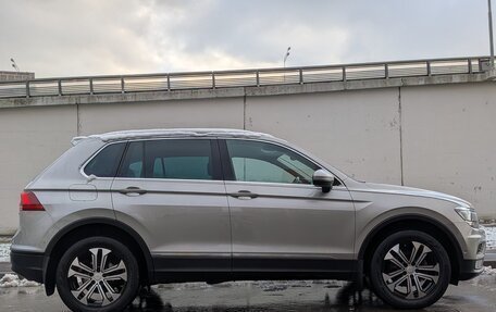 Volkswagen Tiguan II, 2018 год, 2 900 000 рублей, 4 фотография