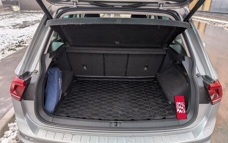 Volkswagen Tiguan II, 2018 год, 2 900 000 рублей, 27 фотография