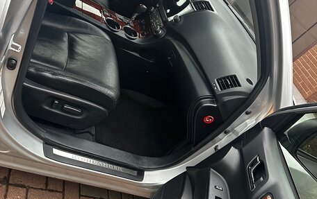 Toyota Highlander III, 2011 год, 1 830 000 рублей, 12 фотография