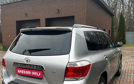 Toyota Highlander III, 2011 год, 1 830 000 рублей, 7 фотография