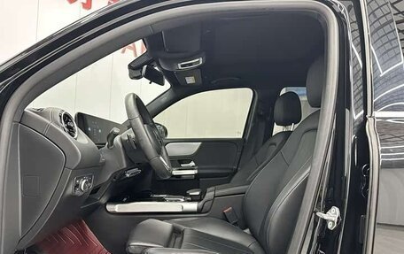 Mercedes-Benz GLB, 2022 год, 2 780 000 рублей, 8 фотография