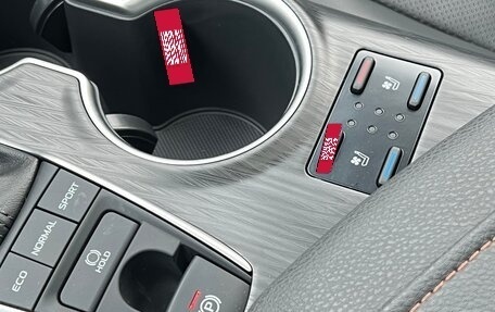 Toyota Camry, 2023 год, 5 300 000 рублей, 13 фотография