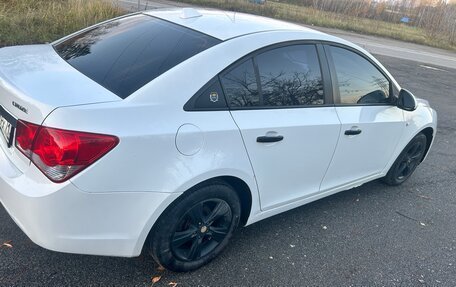 Chevrolet Cruze II, 2013 год, 750 000 рублей, 3 фотография