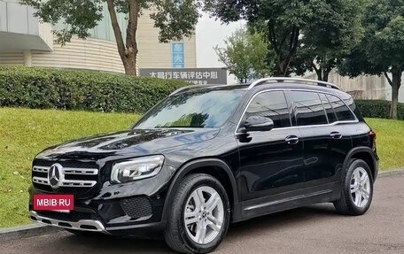 Mercedes-Benz GLB, 2022 год, 1 800 777 рублей, 2 фотография