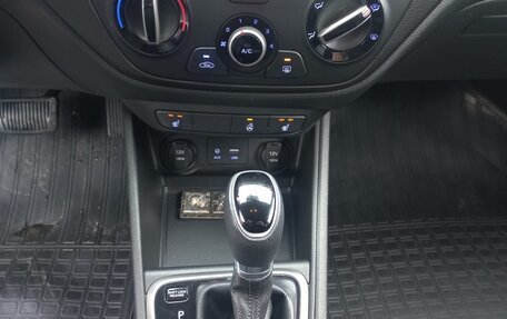 Hyundai Solaris II рестайлинг, 2017 год, 1 050 000 рублей, 11 фотография