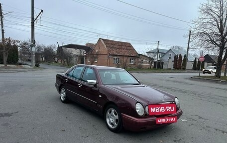 Mercedes-Benz E-Класс, 1996 год, 300 000 рублей, 3 фотография
