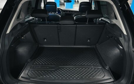 Volkswagen Tiguan II, 2020 год, 3 100 000 рублей, 17 фотография