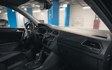 Volkswagen Tiguan II, 2020 год, 3 100 000 рублей, 23 фотография