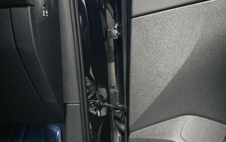 Volkswagen Tiguan II, 2020 год, 3 100 000 рублей, 24 фотография