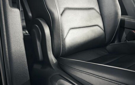 Volkswagen Tiguan II, 2020 год, 3 100 000 рублей, 30 фотография