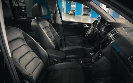 Volkswagen Tiguan II, 2020 год, 3 100 000 рублей, 25 фотография