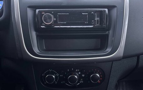 Renault Logan II, 2016 год, 599 000 рублей, 10 фотография