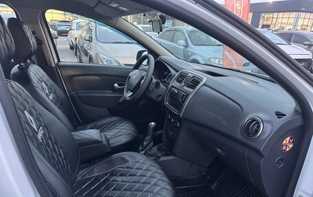 Renault Logan II, 2016 год, 599 000 рублей, 13 фотография