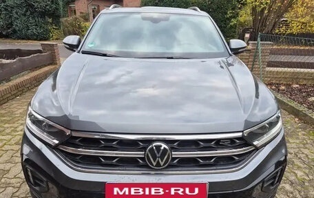 Volkswagen T-Roc I, 2023 год, 3 370 000 рублей, 1 фотография