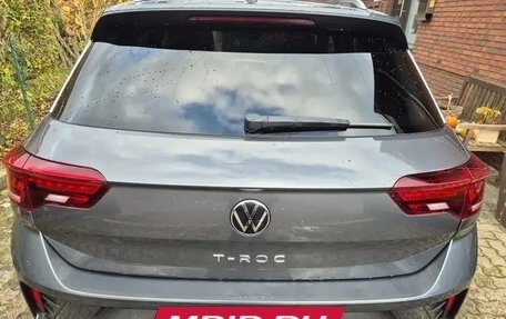 Volkswagen T-Roc I, 2023 год, 3 370 000 рублей, 3 фотография