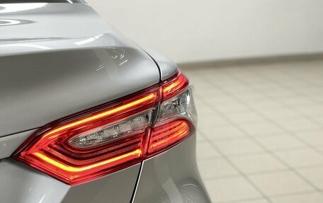 Toyota Camry, 2020 год, 3 325 000 рублей, 10 фотография