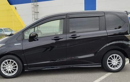 Honda Freed I, 2012 год, 1 279 000 рублей, 6 фотография