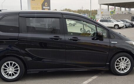 Honda Freed I, 2012 год, 1 279 000 рублей, 10 фотография