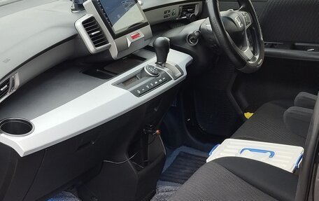 Honda Freed I, 2012 год, 1 279 000 рублей, 18 фотография