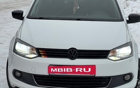 Volkswagen Polo VI (EU Market), 2014 год, 930 000 рублей, 5 фотография