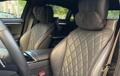 Mercedes-Benz S-Класс, 2023 год, 65 000 000 рублей, 21 фотография