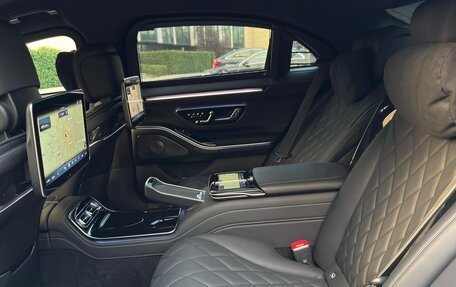 Mercedes-Benz S-Класс, 2023 год, 65 000 000 рублей, 35 фотография