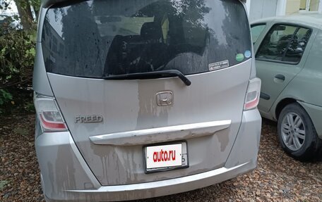 Honda Freed I, 2013 год, 900 000 рублей, 10 фотография